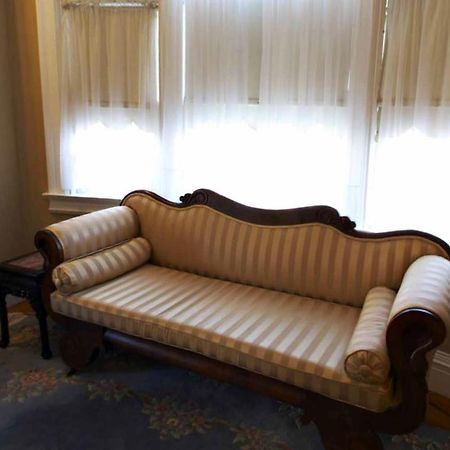 Edgewood Manor Inn Bed And Breakfast Providence Ruang foto