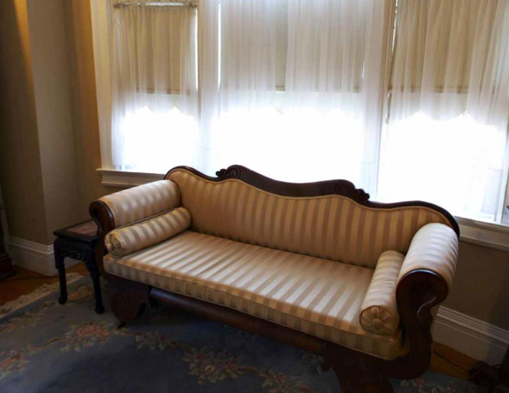 Edgewood Manor Inn Bed And Breakfast Providence Ruang foto