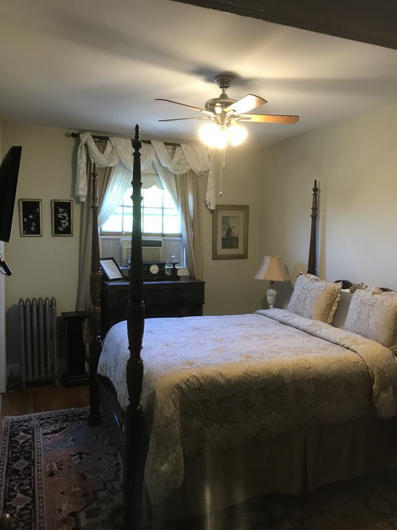 Edgewood Manor Inn Bed And Breakfast Providence Bagian luar foto